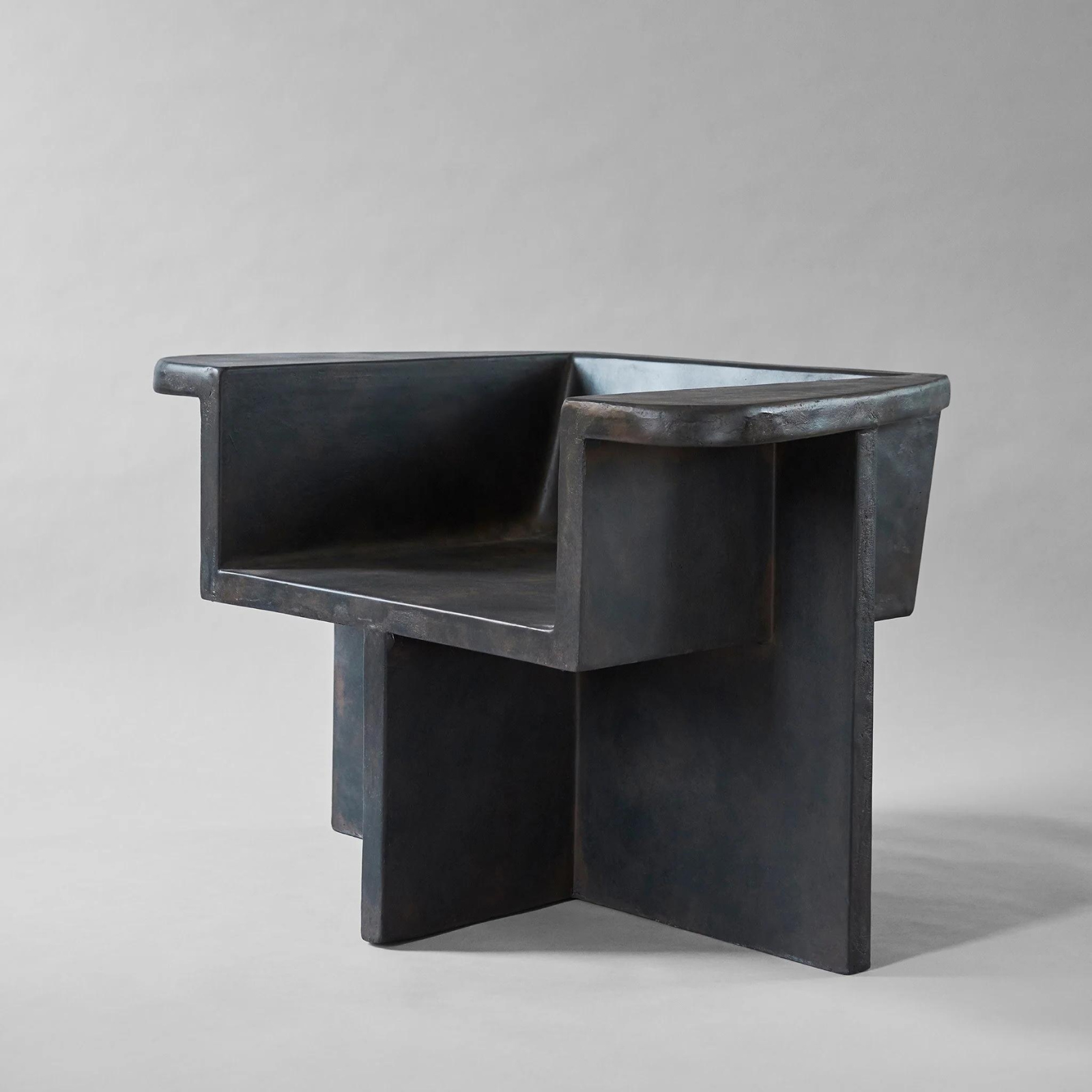 101 BRUTUS Lounge Chair Coffee