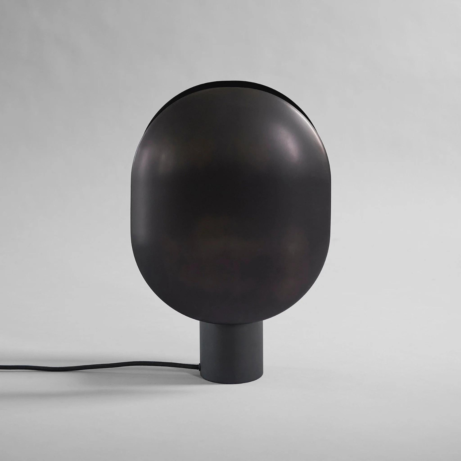 101 Clam Table Lamp Burned Black
