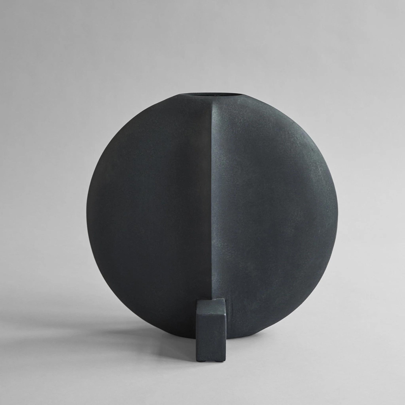 Guggenheim, Big, Black | Vase (Warehouse Sale)