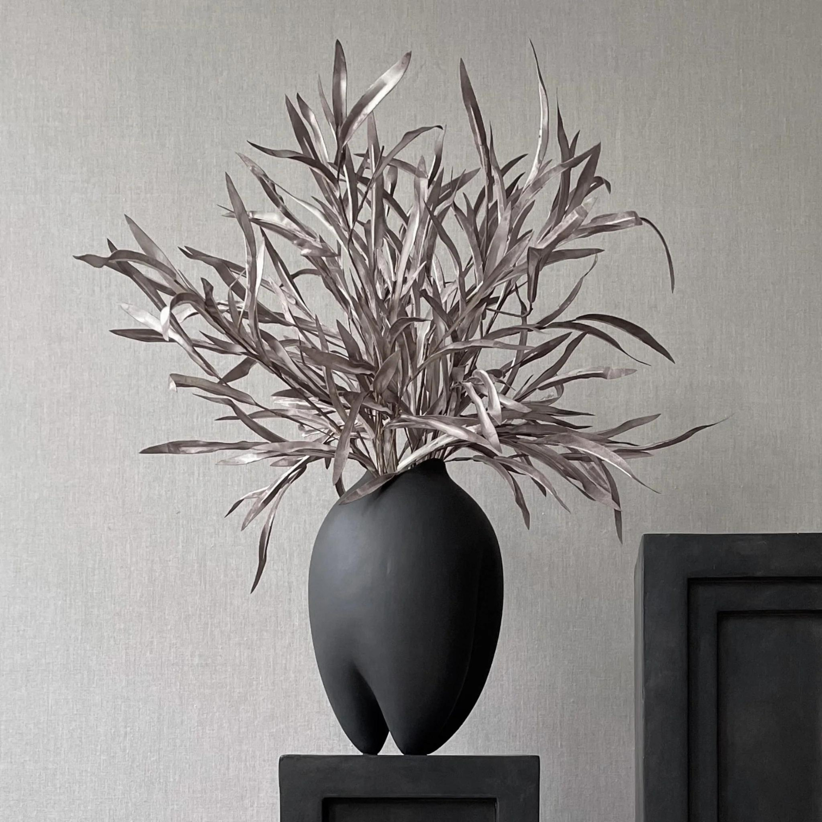 Sumo, Slim, Coffee | Vase (Warehouse Sale)