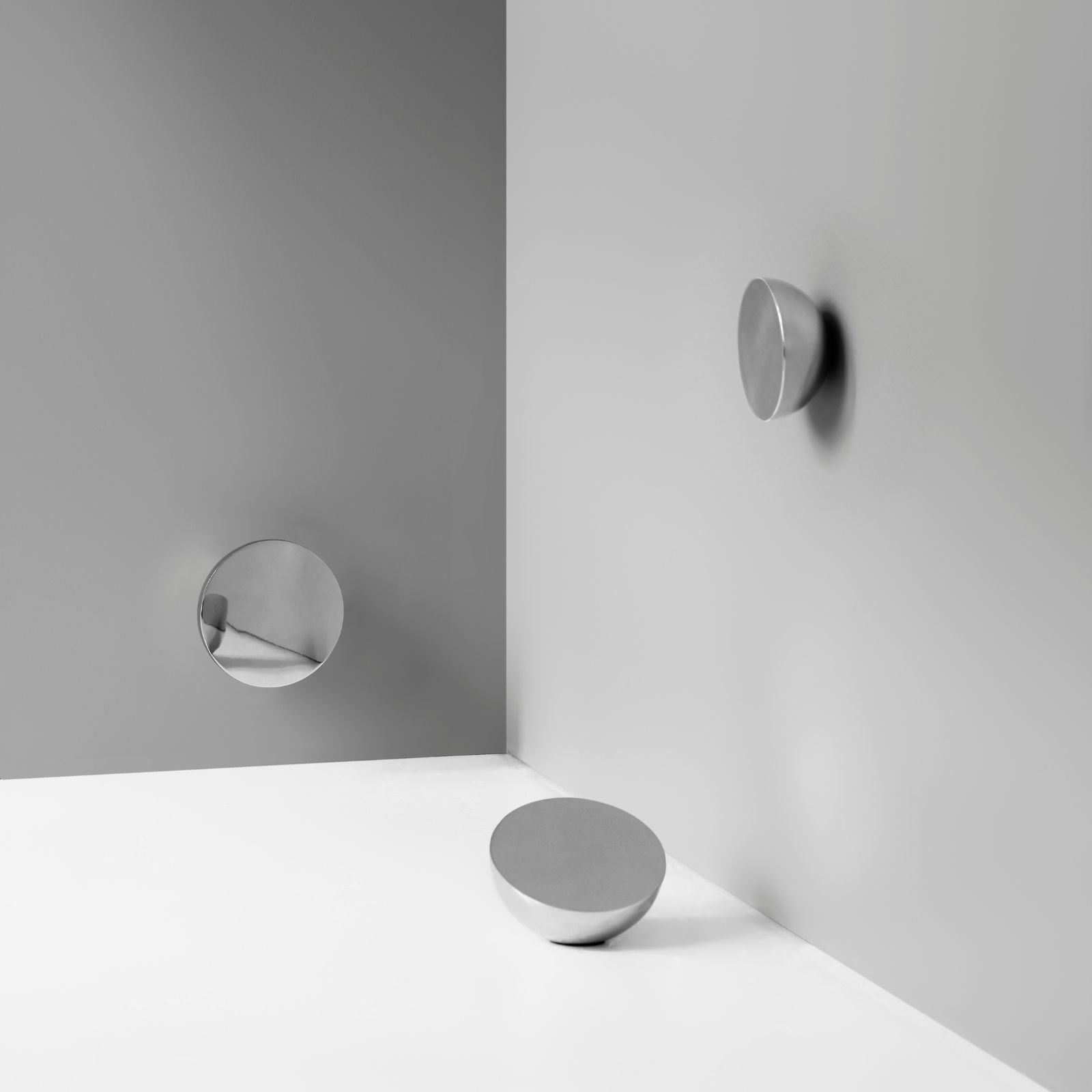 Aura, Large | Wall Mirror (Warehouse Sale)