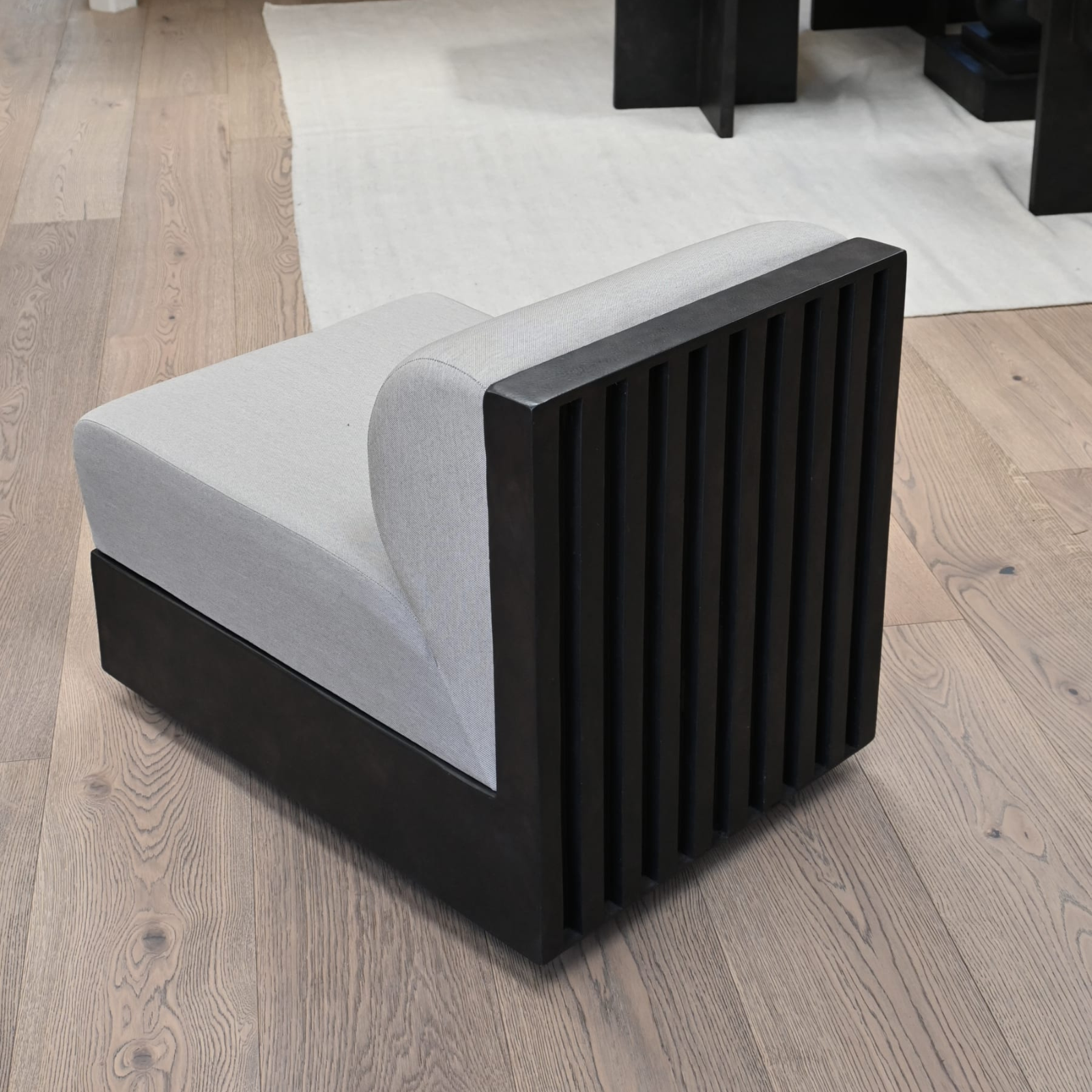 Tribu Taupe | Lounge Chair