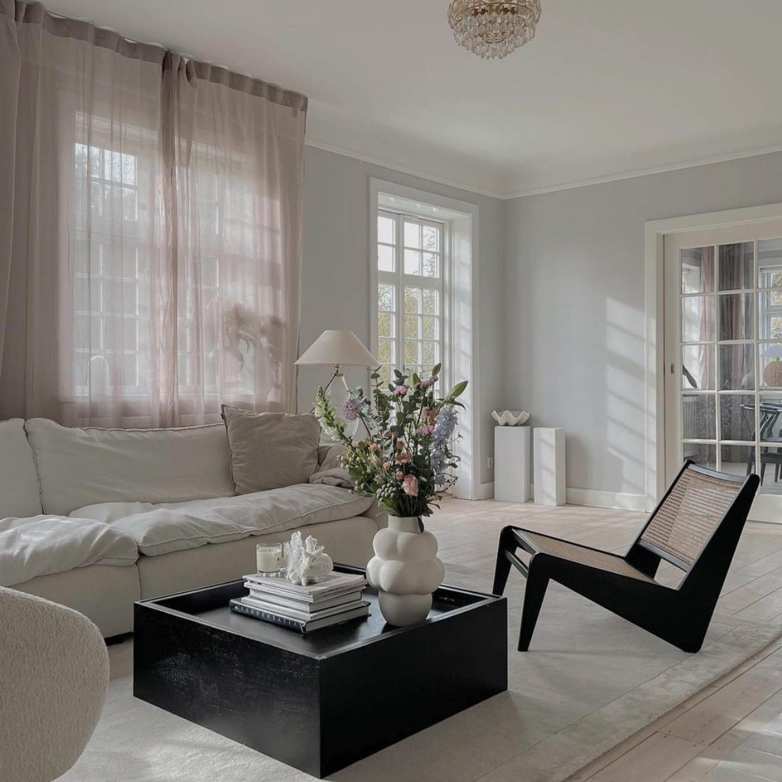 Kangaroo Chair - Charcoal Black (Warehouse Sale)