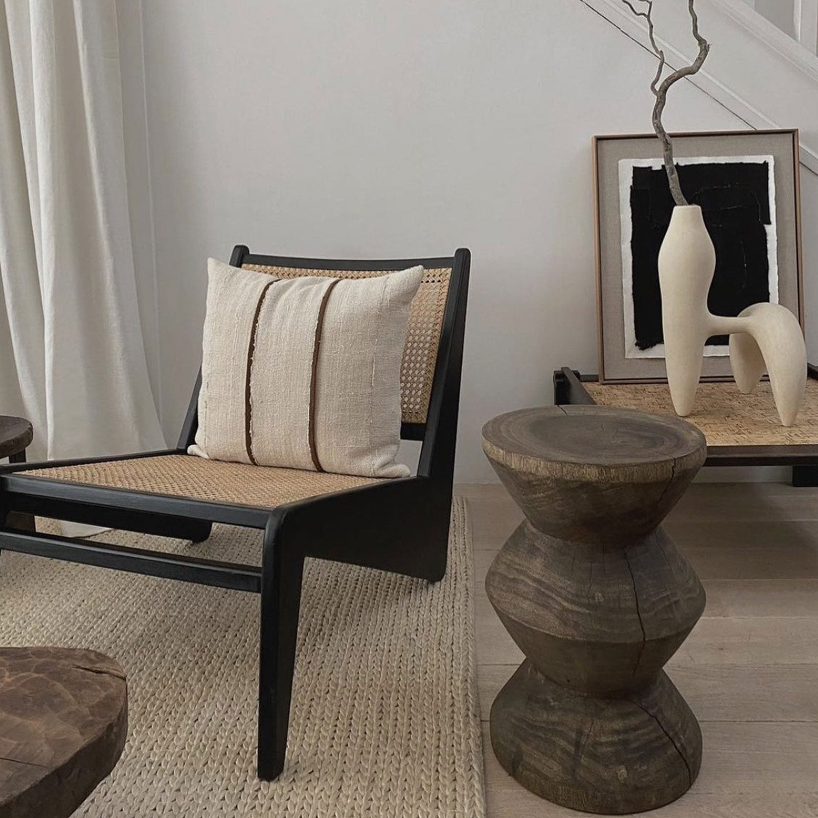 Kangaroo Chair - Charcoal Black (Warehouse Sale)