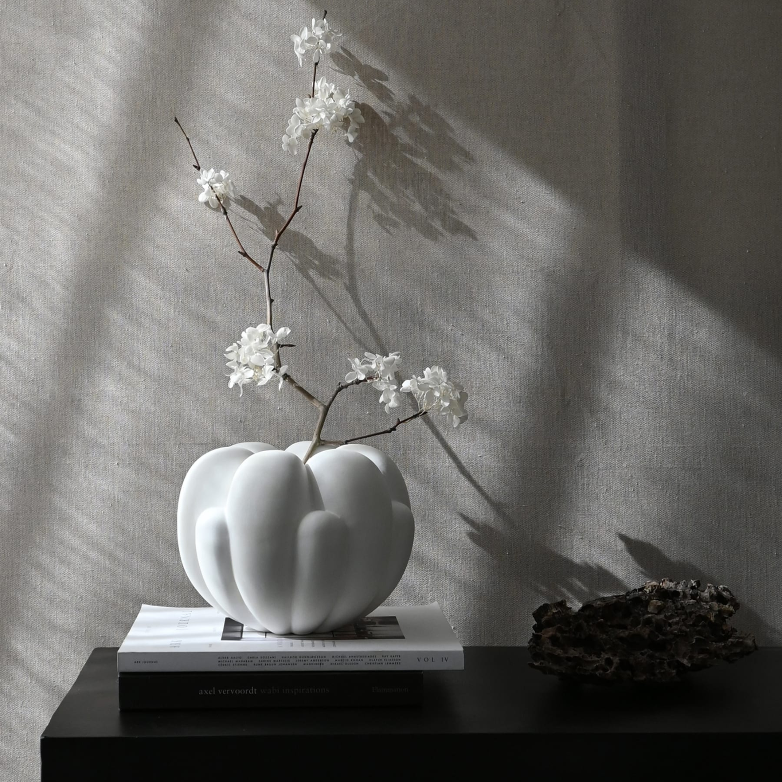 Bloom Vase, Petit - Bone White