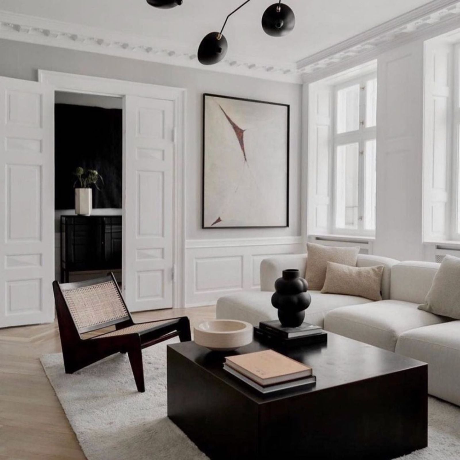 Kangaroo Chair - Charcoal Black (Warehouse Sale)