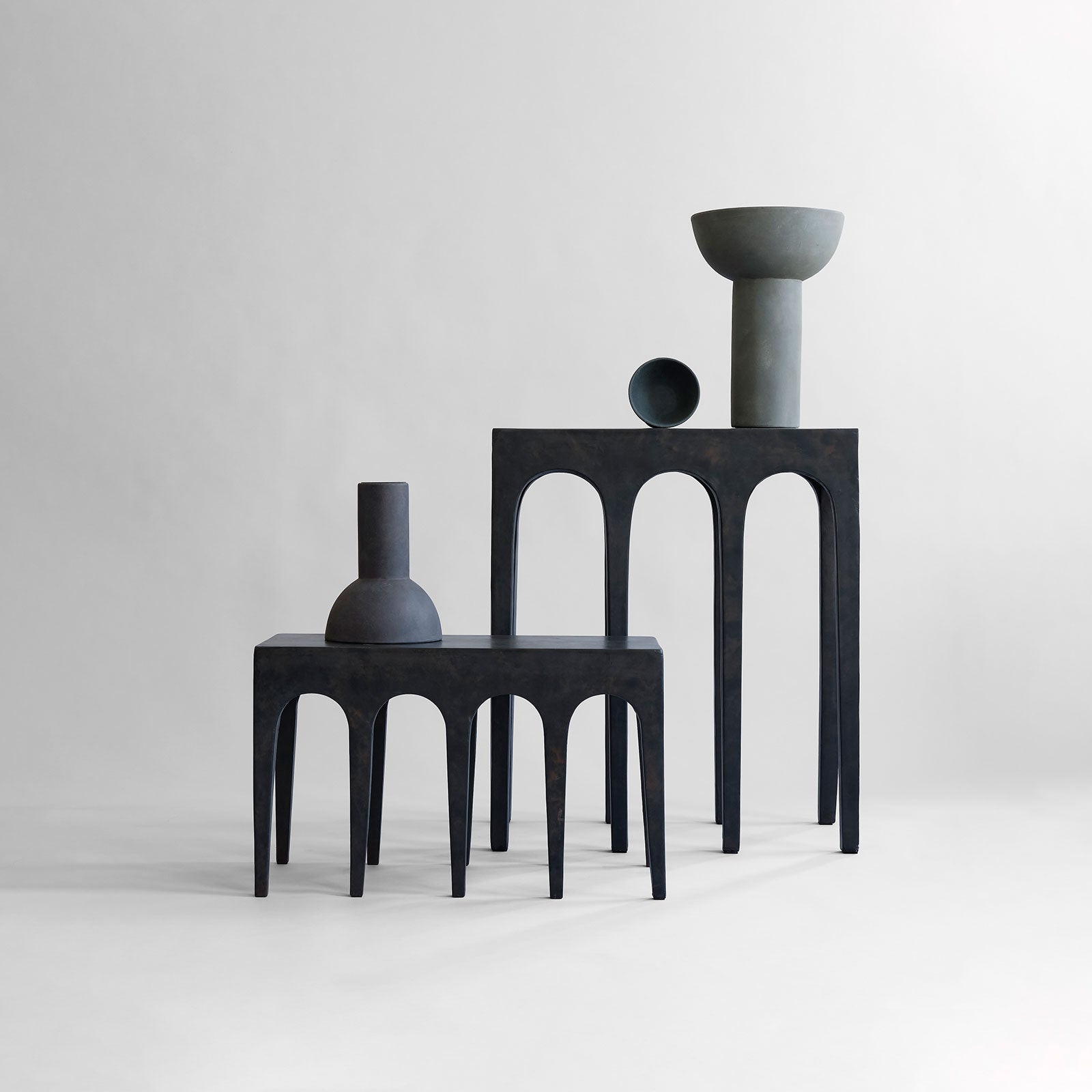 Bow Bench | Coffee