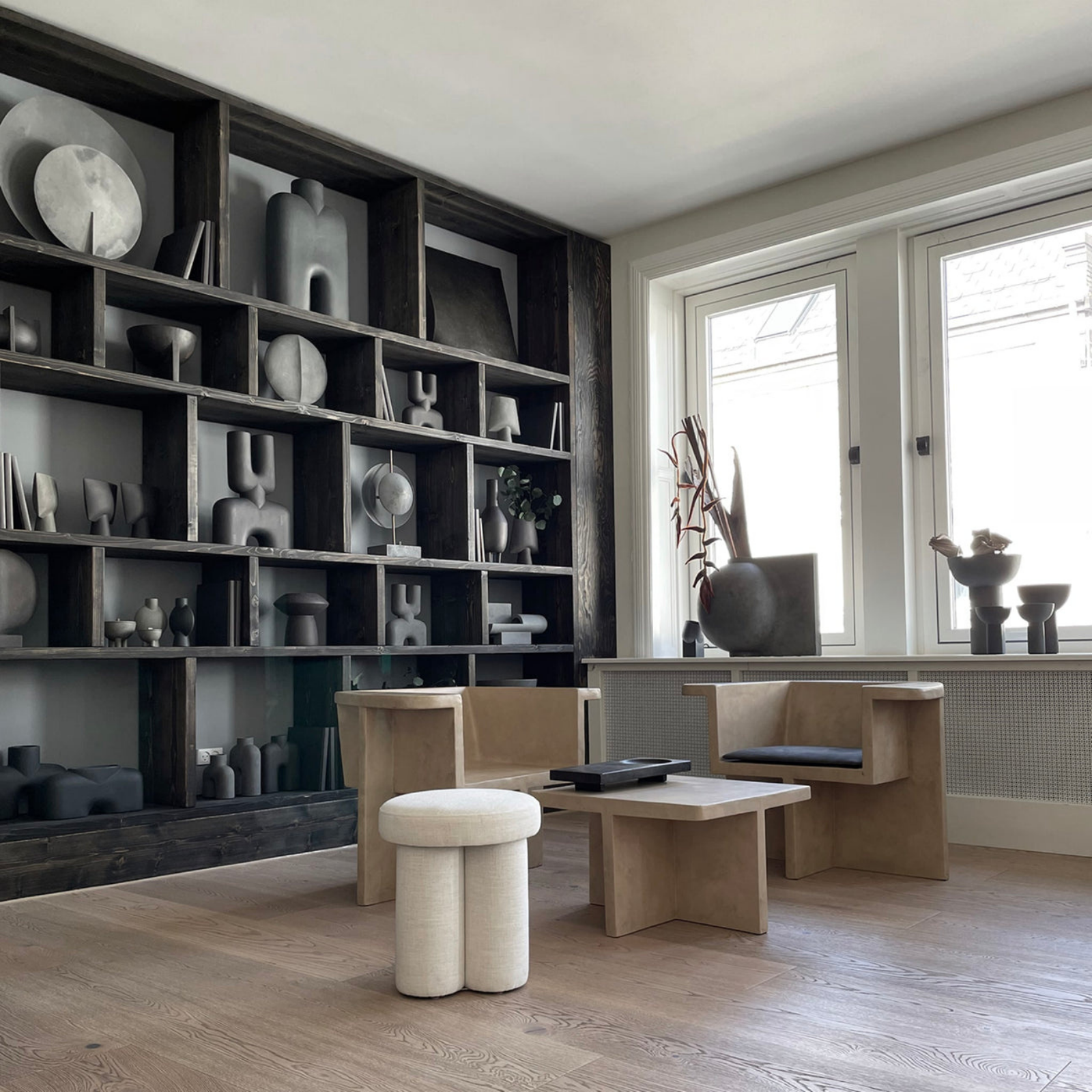 Big Foot Stool Linen - White Chalk