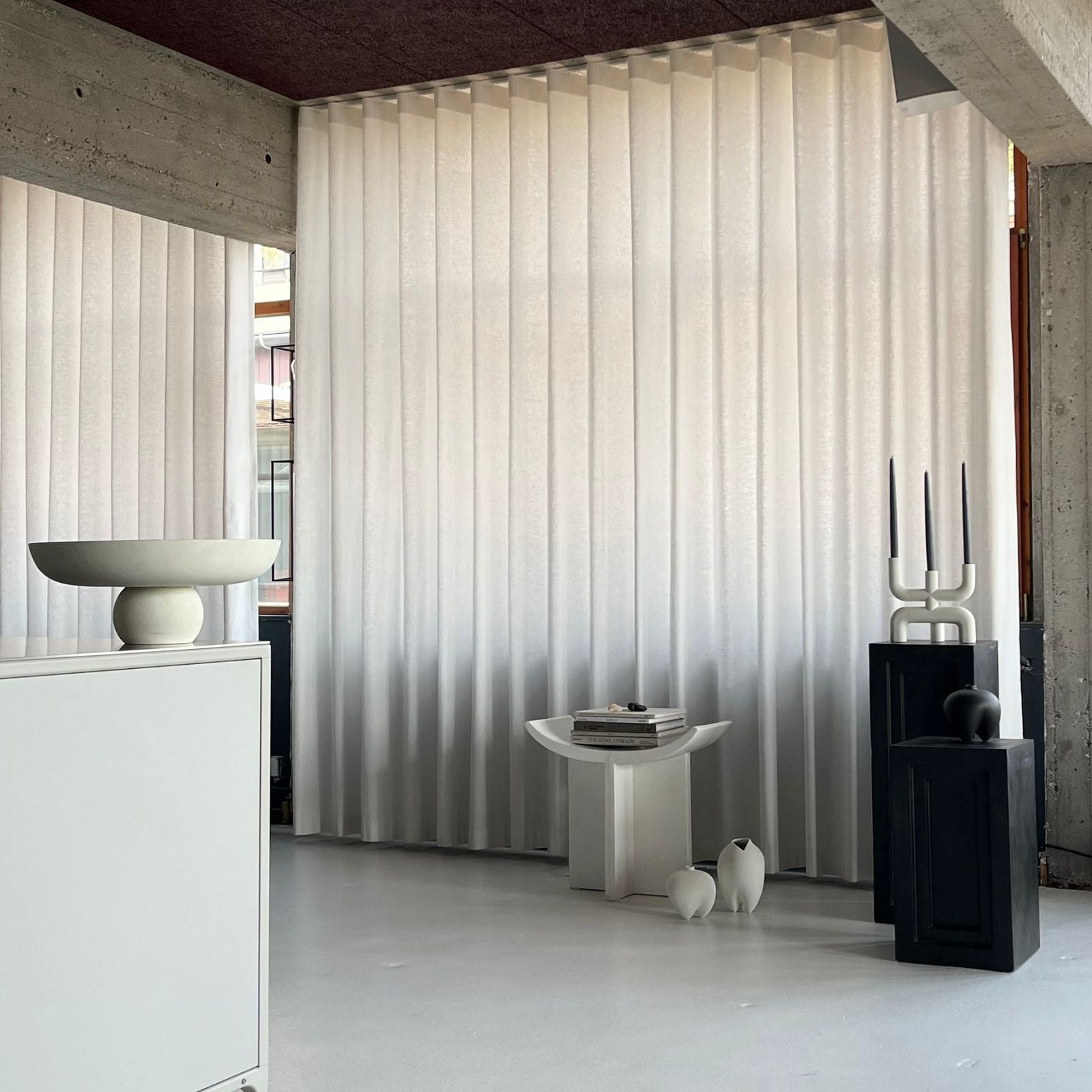 Podium | Side table coffee