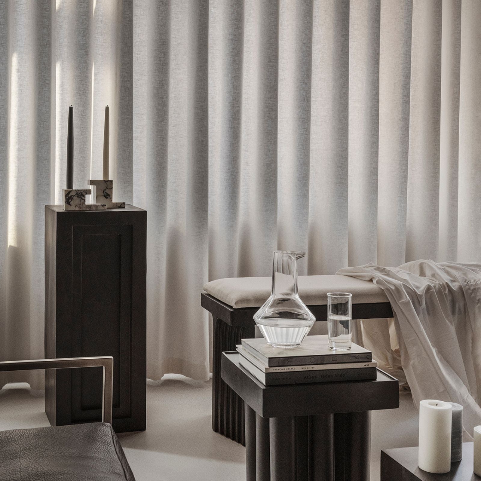 Podium | Side table coffee