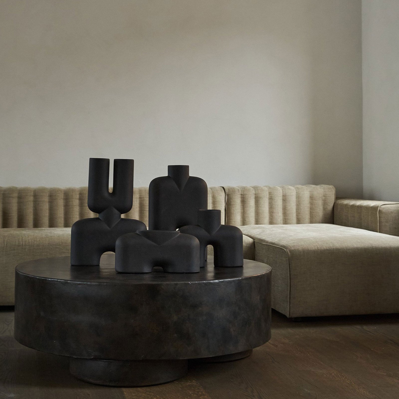 Big foot | Coffee table