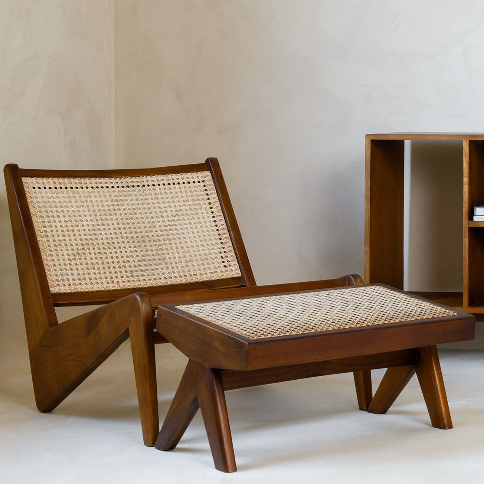 Kangaroo | Footstool