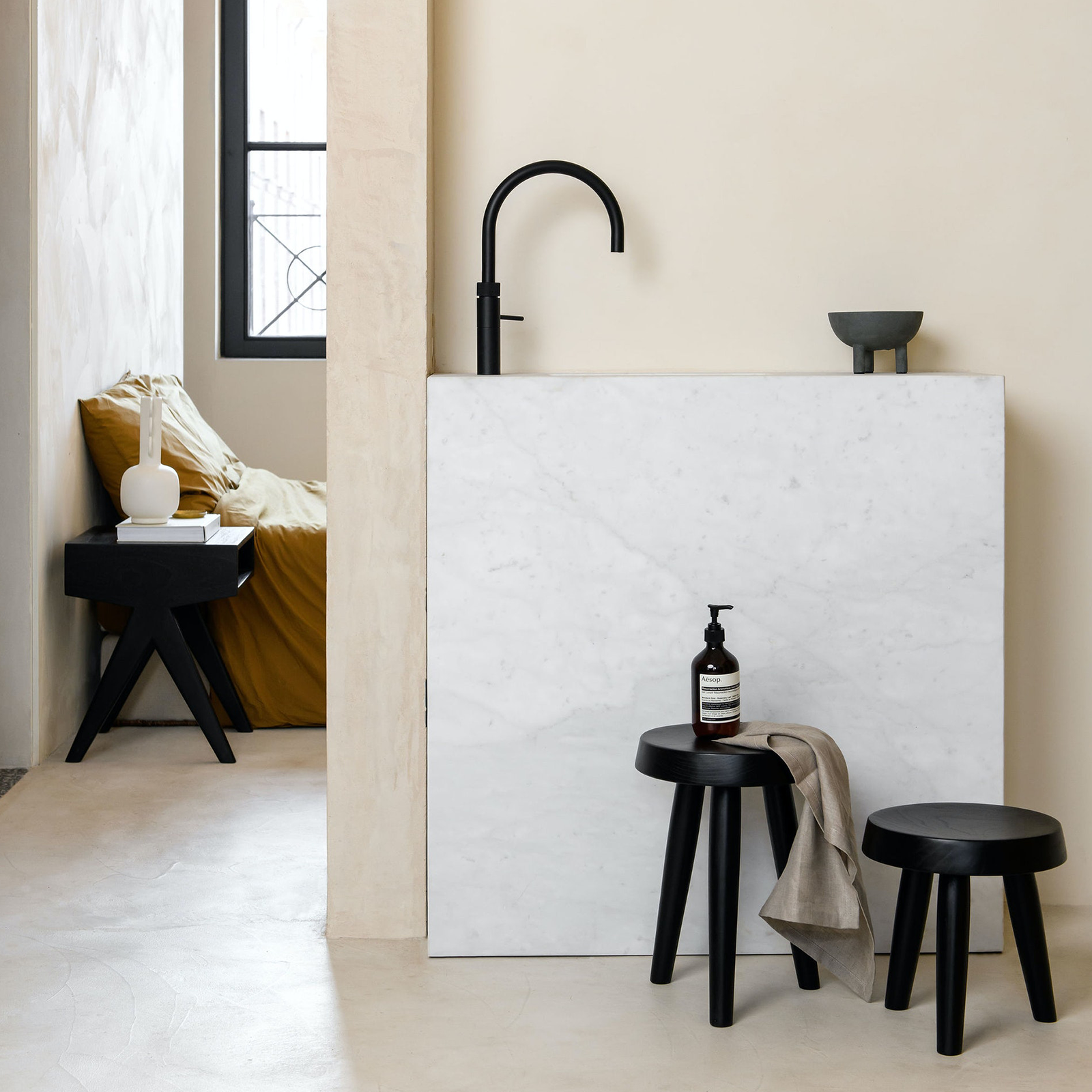 Night Cabin W.T.H. - With Drawer