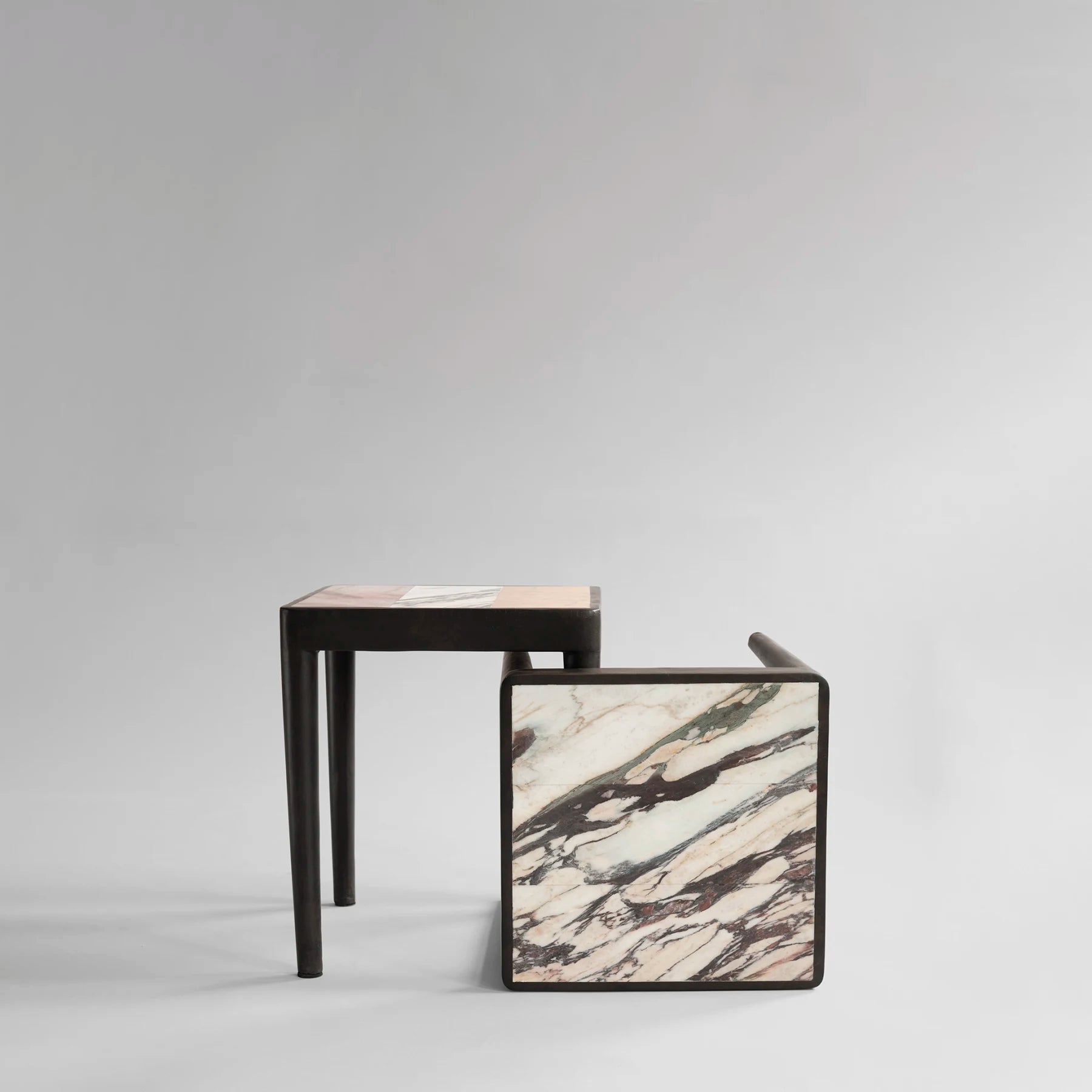 Tairu | Side Table with Calacatta Stone Top