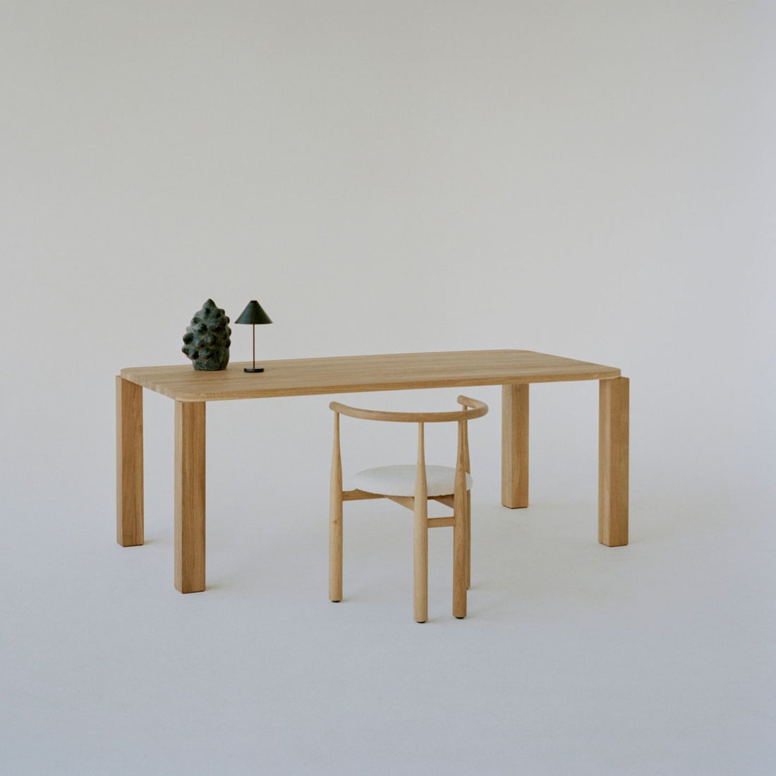 Atlas | Dining table