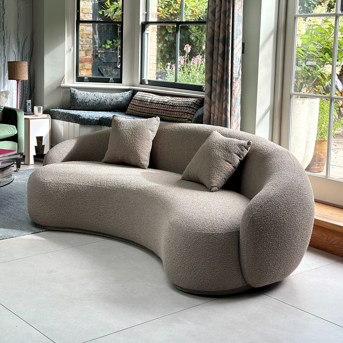 Moresco | Curved Sofa