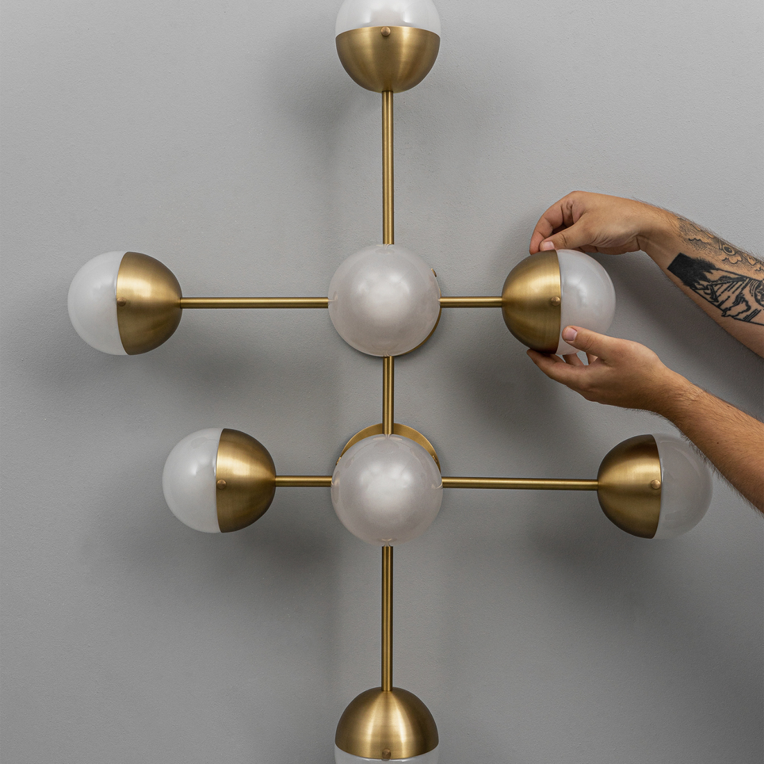 Molecule 8 | Wall Sconce