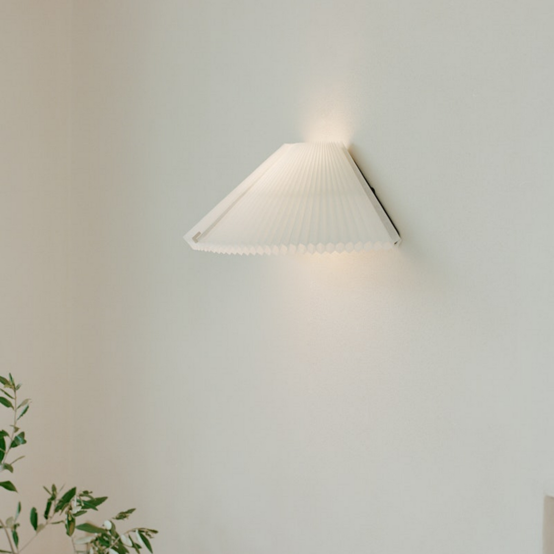 Nebra | Wall Lamp