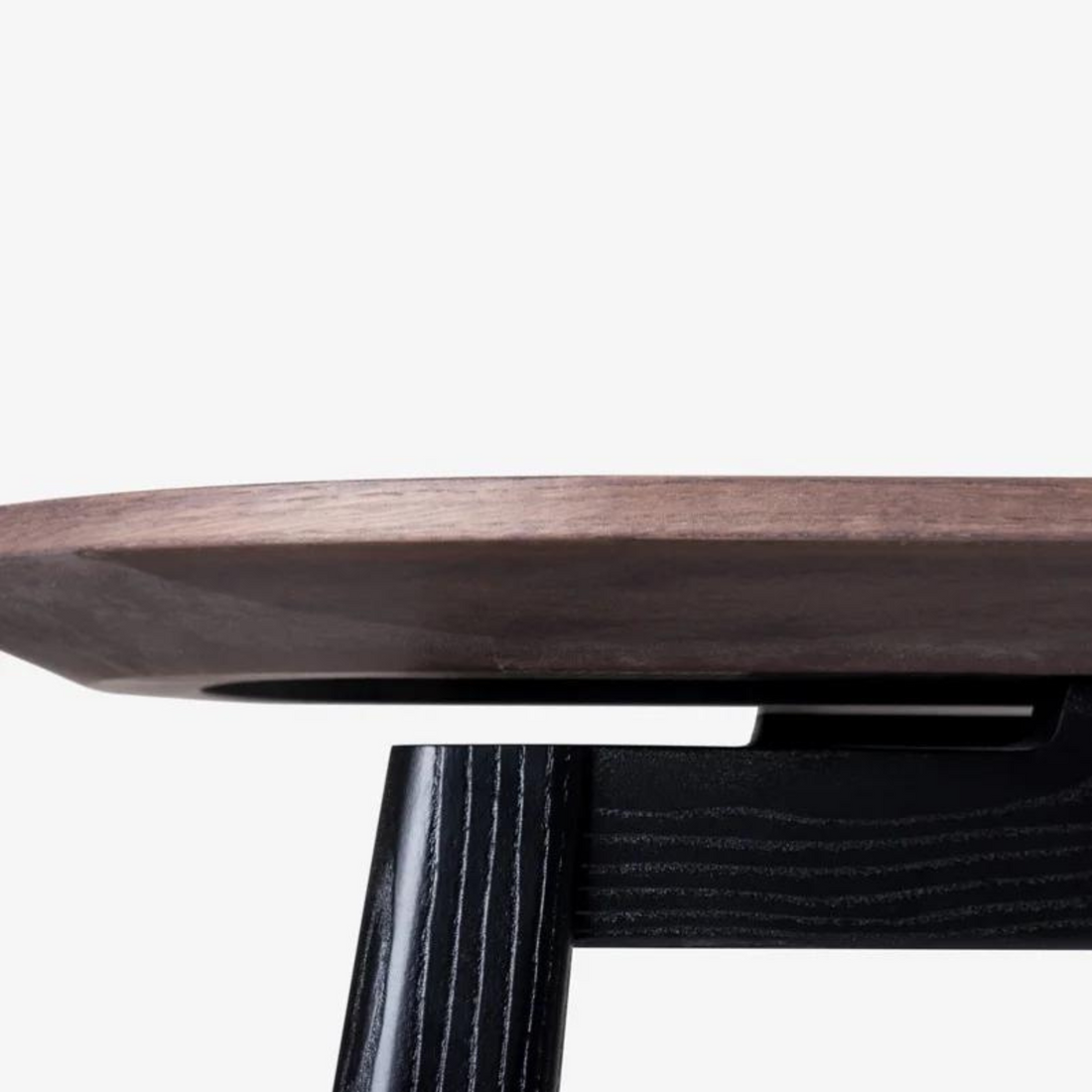 Gallo | Dining Table