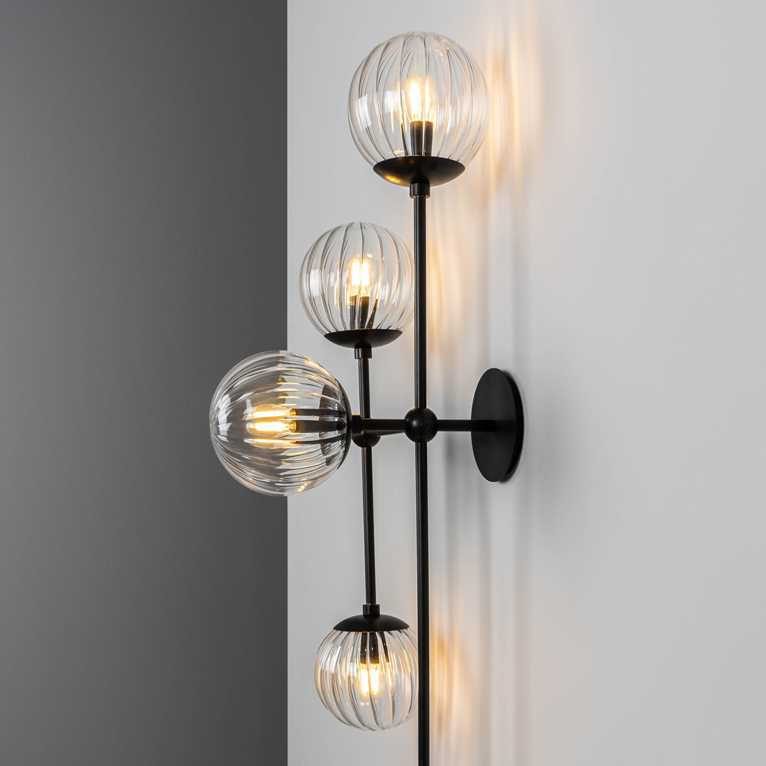 Armstrong 6R | Wall Sconce