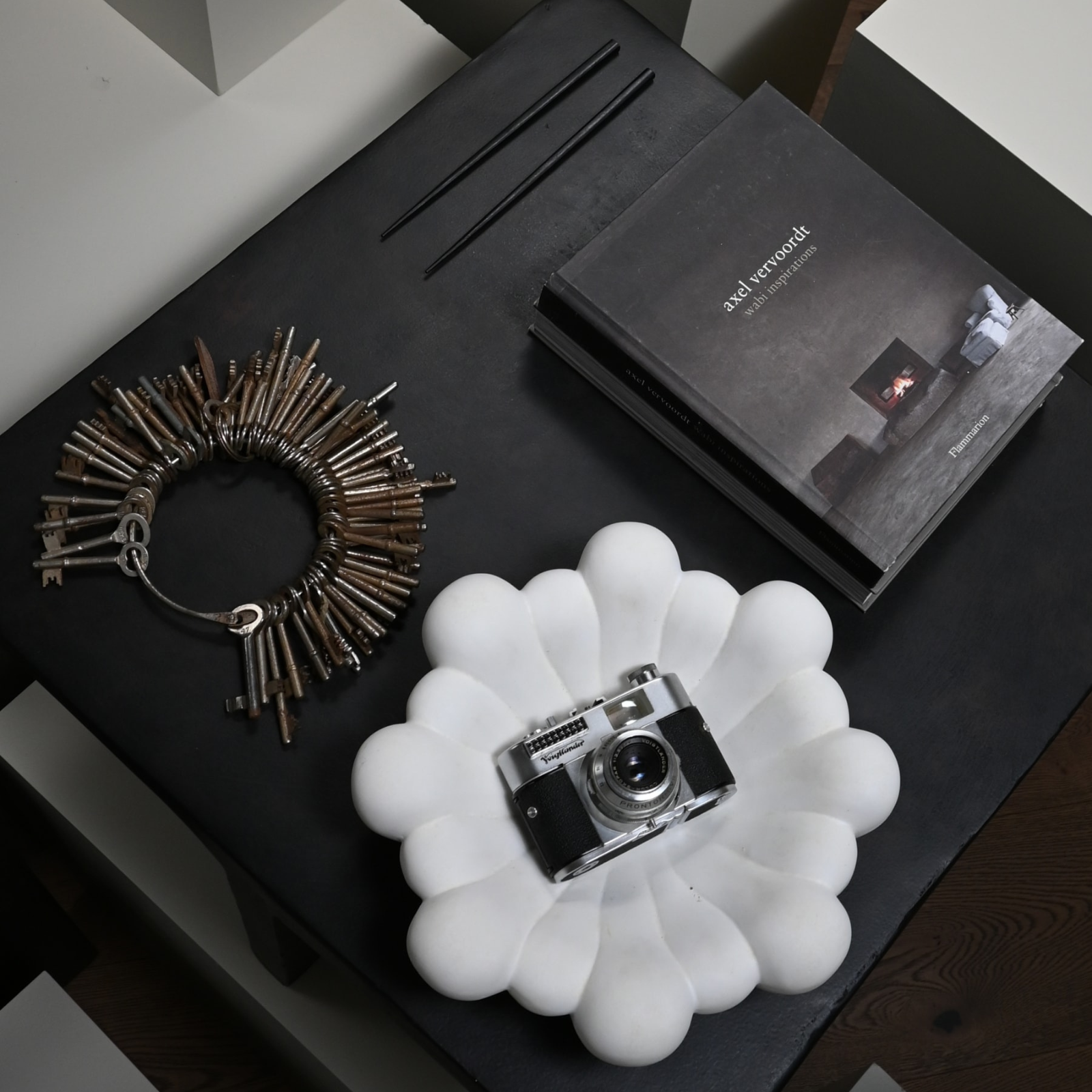 Bloom Tray, Medio, Bone White