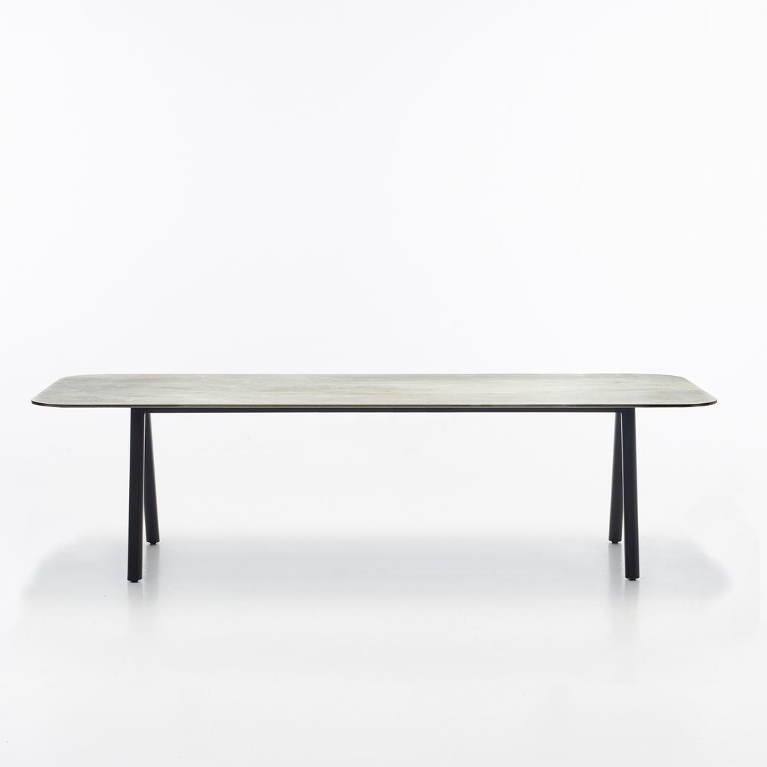 Kodo | Outdoor Dining Table