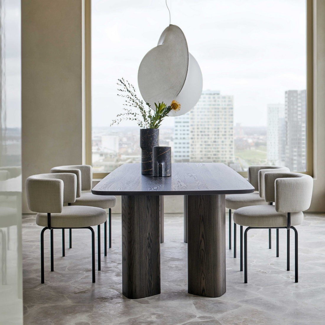 More Moebel Oso Dining Table 