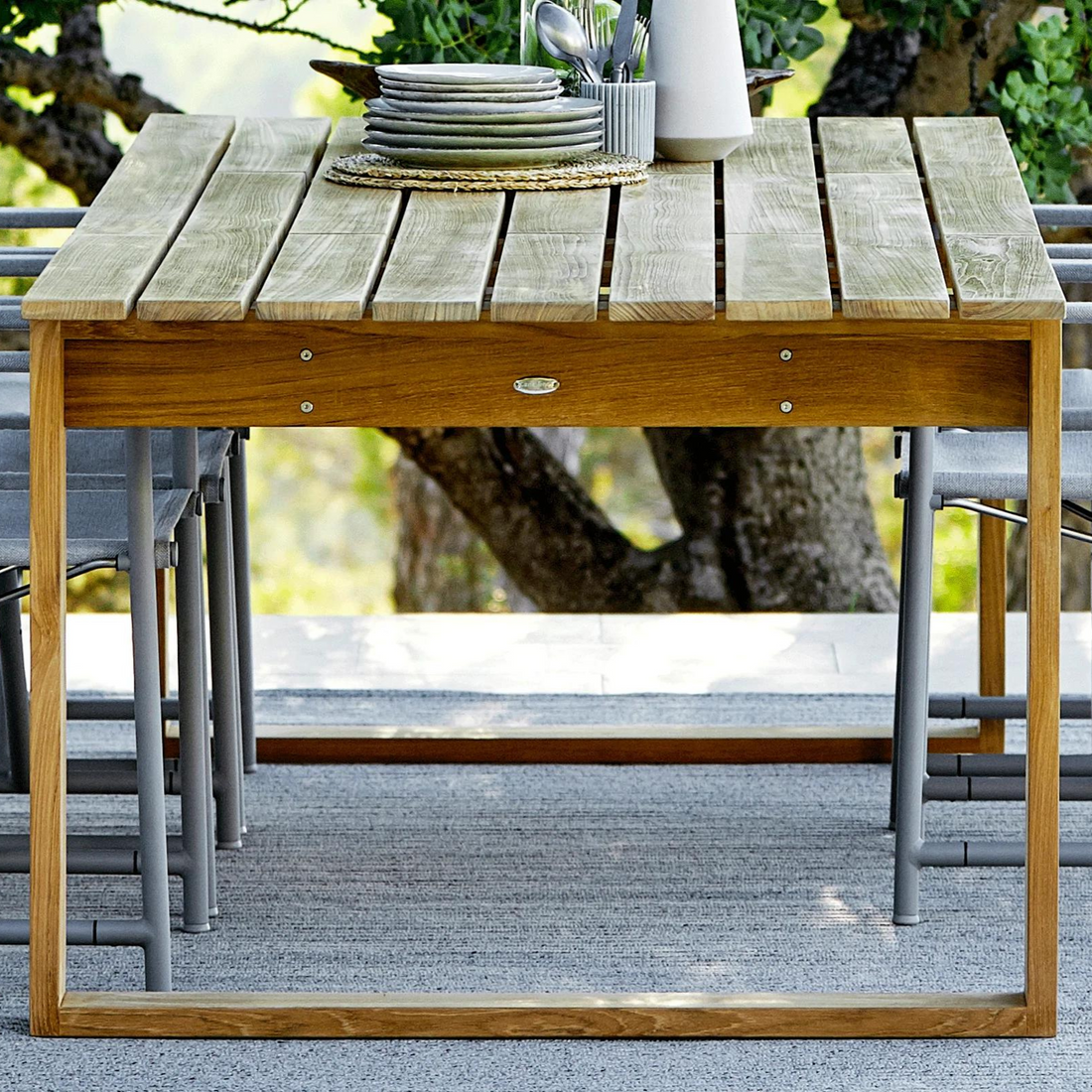 Endless | Outdoor Dining Table