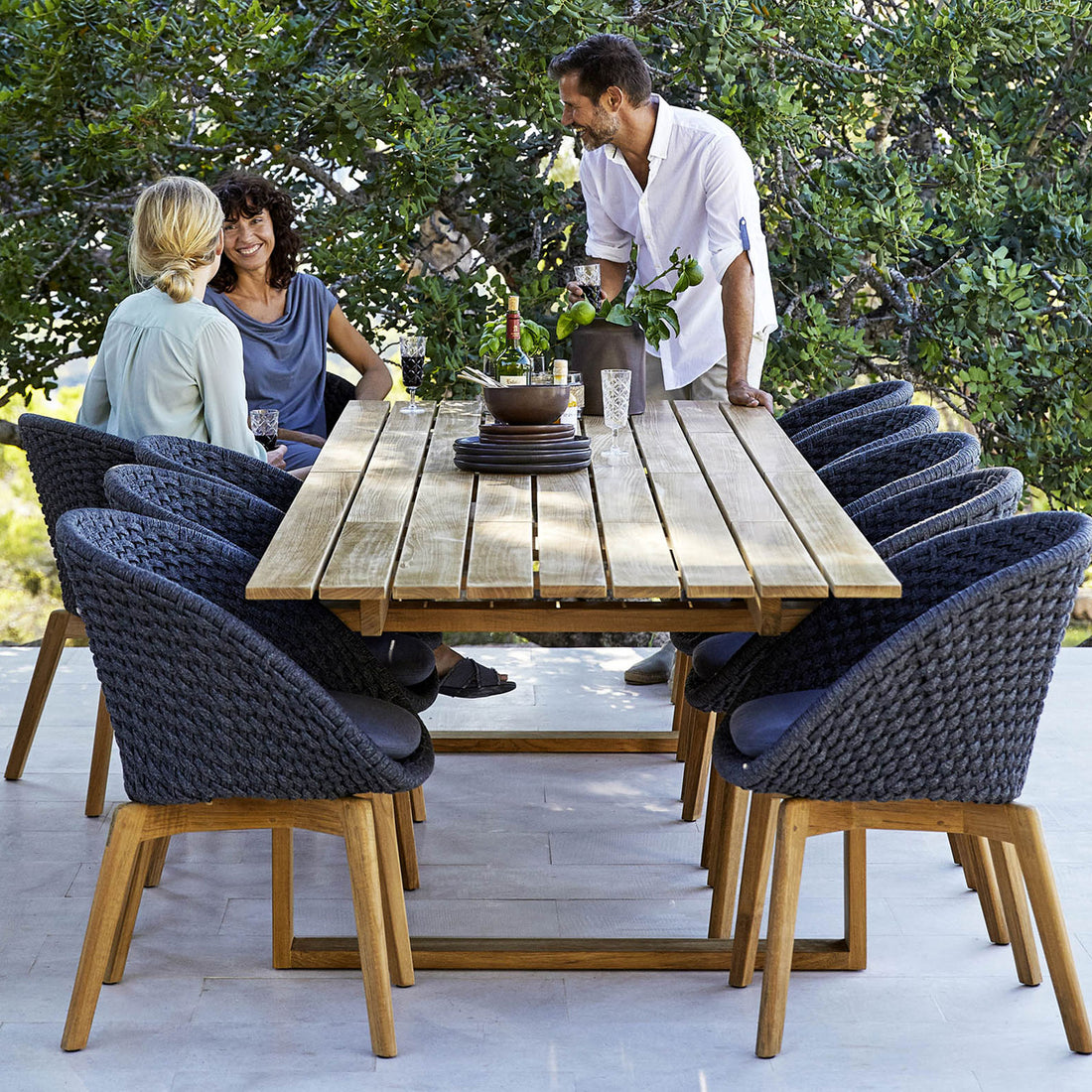Endless | Outdoor Dining Table