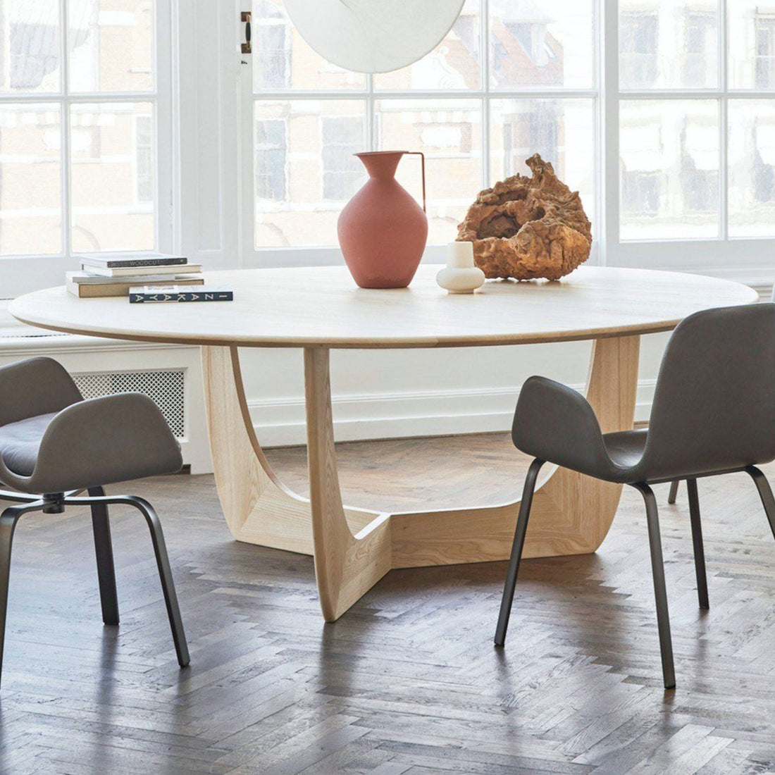 Cala Round | Dining Table